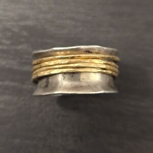 Silpada Sterling Silver "Go For A Spin" Ring